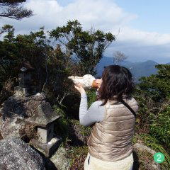 屋久島前岳祠ホラ貝""